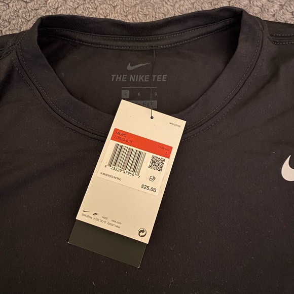 Authentic New With Tags “The Nike Tee” Black Sz Large - Picture 2 of 4